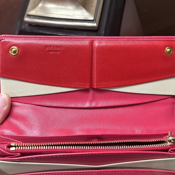 PRADA PINK WHITE AND RED SAFFIANO LUX LEATHER FLAP CONTINENTAL WALLET LEATHER - Picture 7 of 17